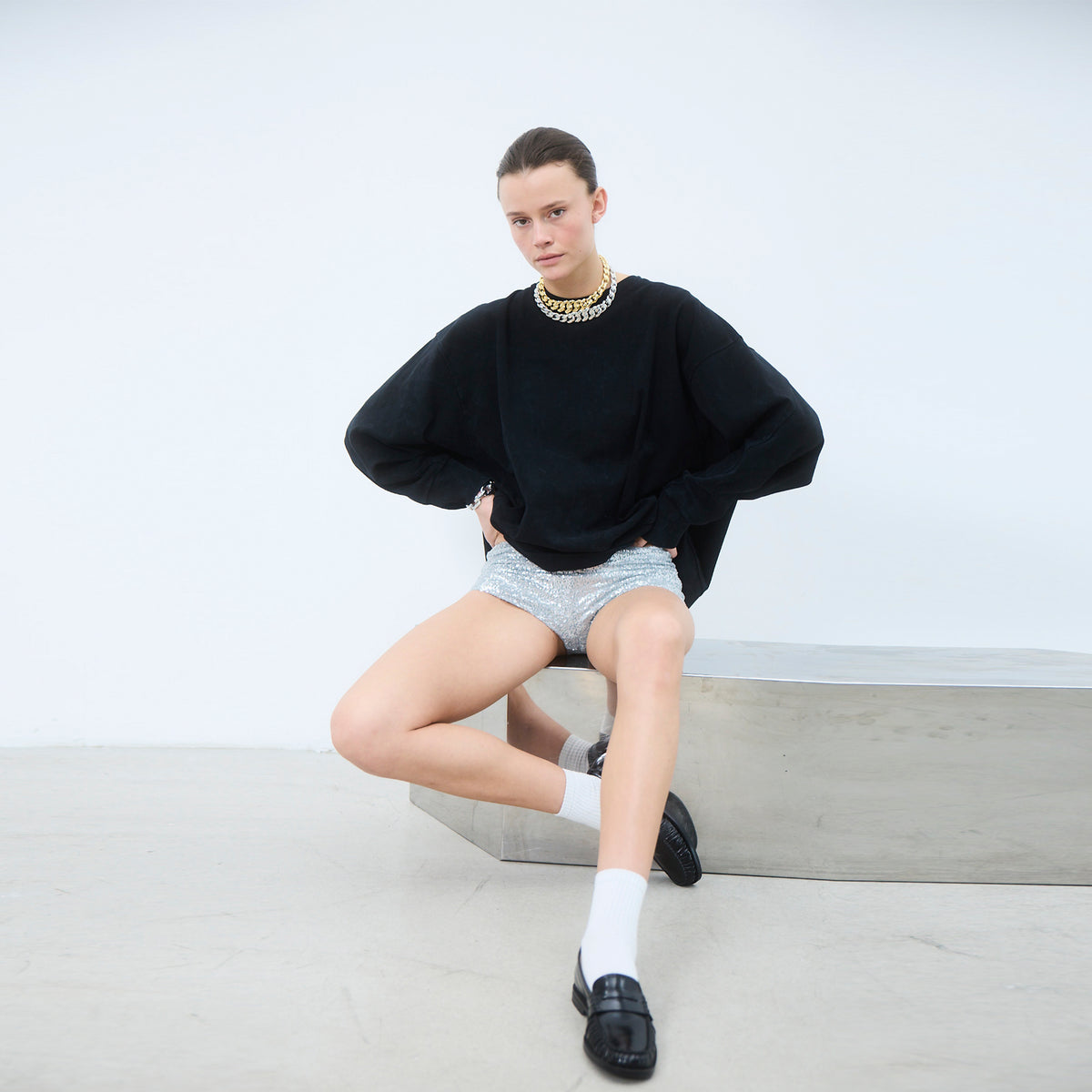 NIVA SEQUIN SHORT