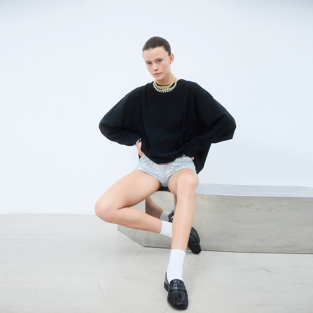 NIVA SEQUIN SHORT