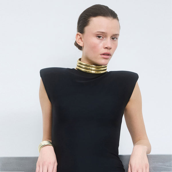 AMORA GOLD CUFF NECKLACE