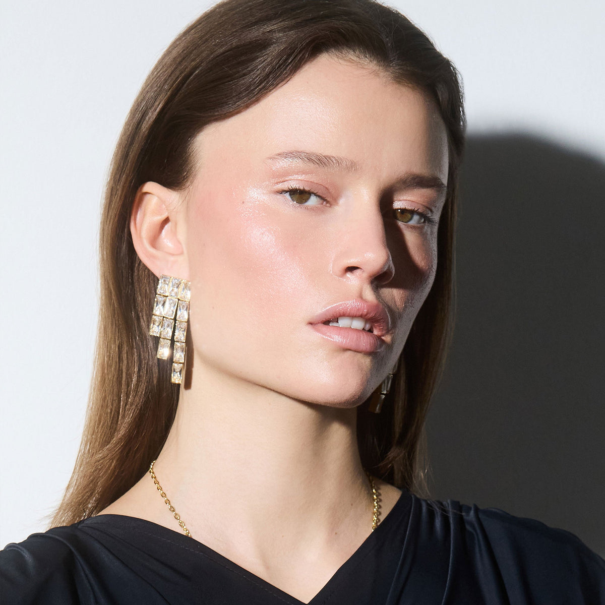 LEILA GOLD EARRINGS