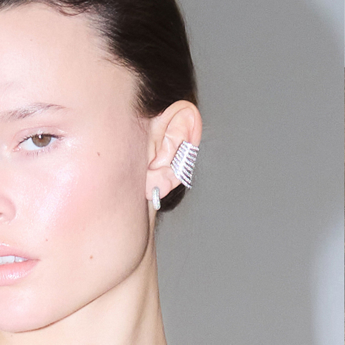 SOLE GOLD EARCUFF
